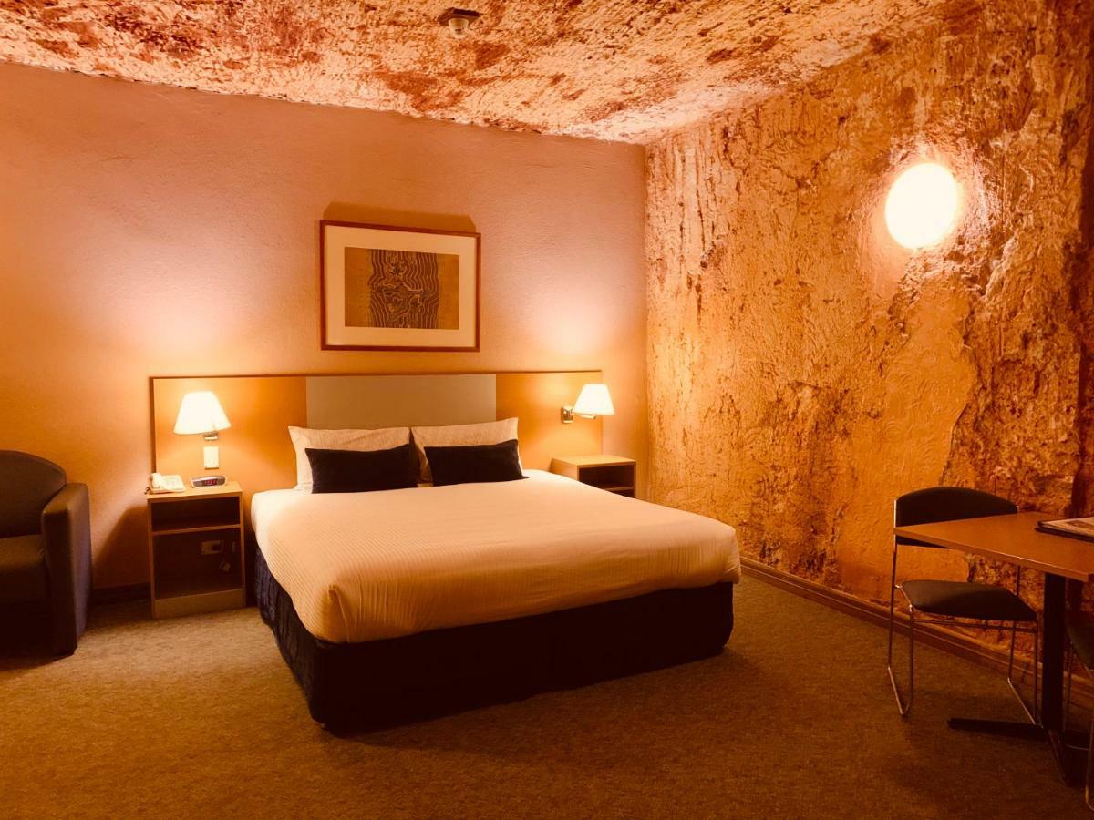 Desert Cave Hotel Coober Pedy Eksteriør bilde