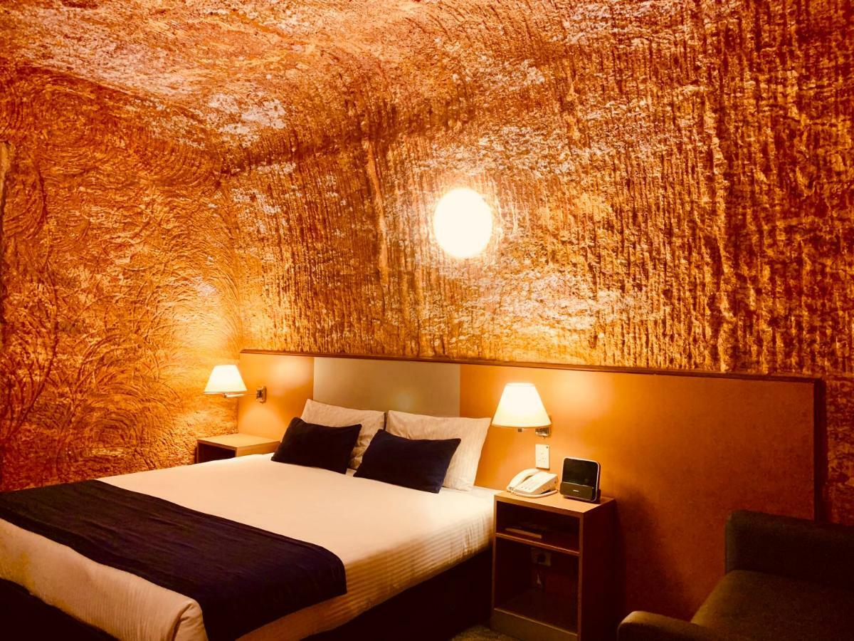 Desert Cave Hotel Coober Pedy Eksteriør bilde