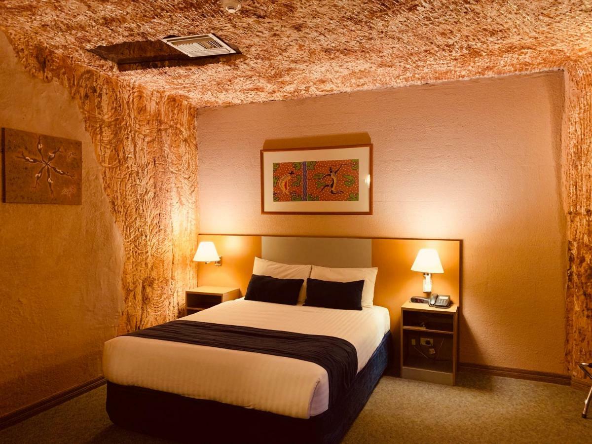 Desert Cave Hotel Coober Pedy Eksteriør bilde