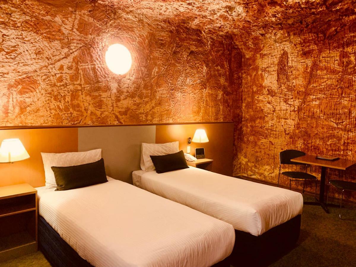 Desert Cave Hotel Coober Pedy Eksteriør bilde