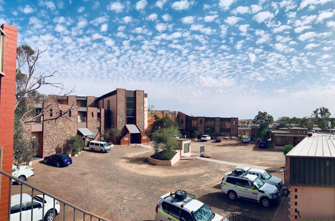 Desert Cave Hotel Coober Pedy Eksteriør bilde